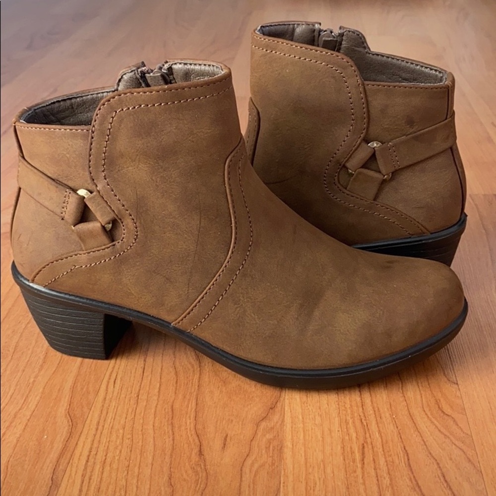 Faux leather Booties